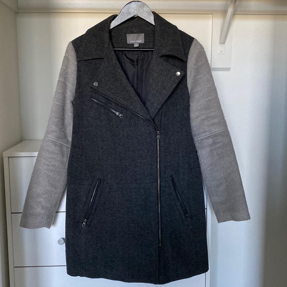 Tinley Road grey zipper coat